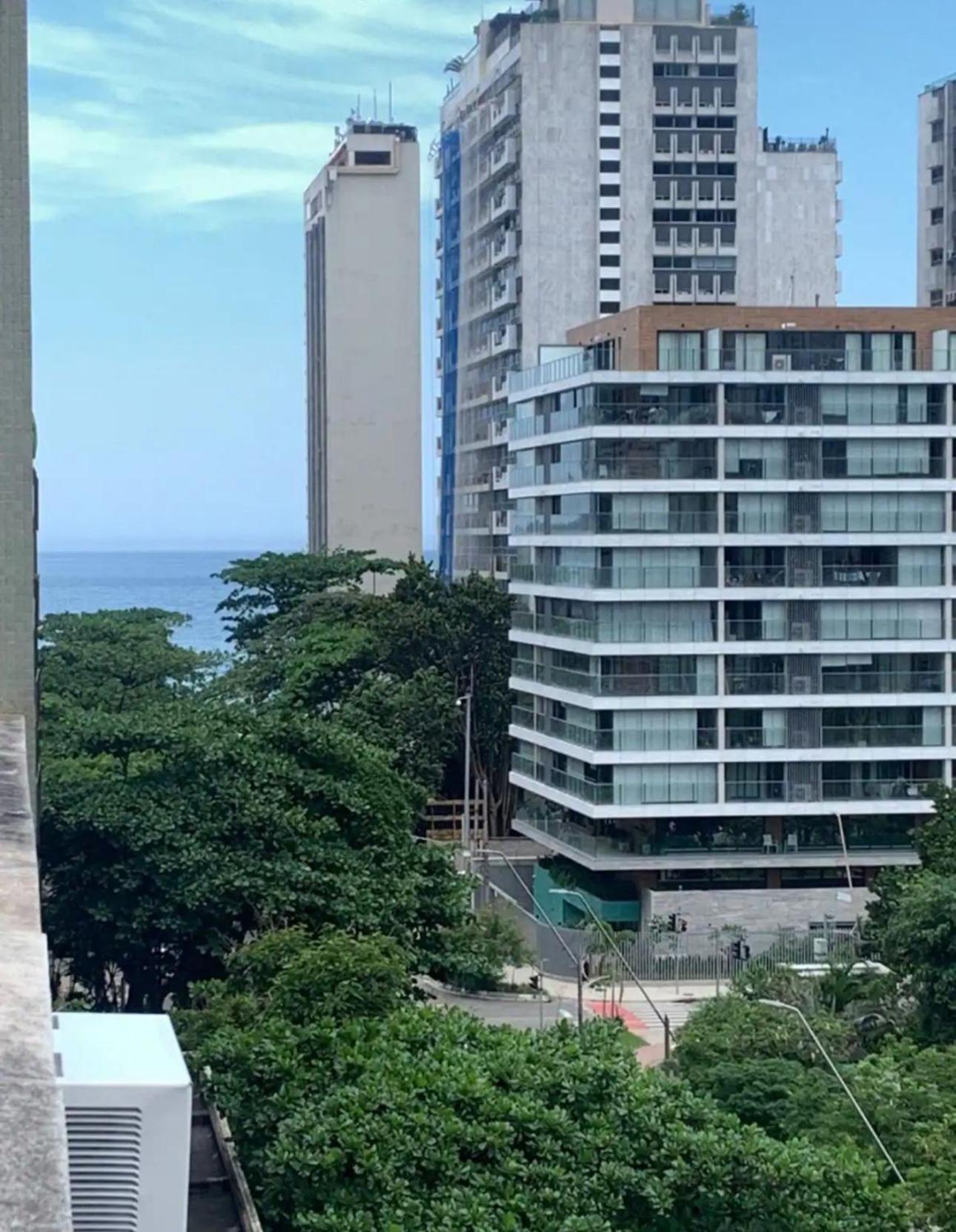 Apartment Charmoso E Bem Localizado Leblon / Besthostrio